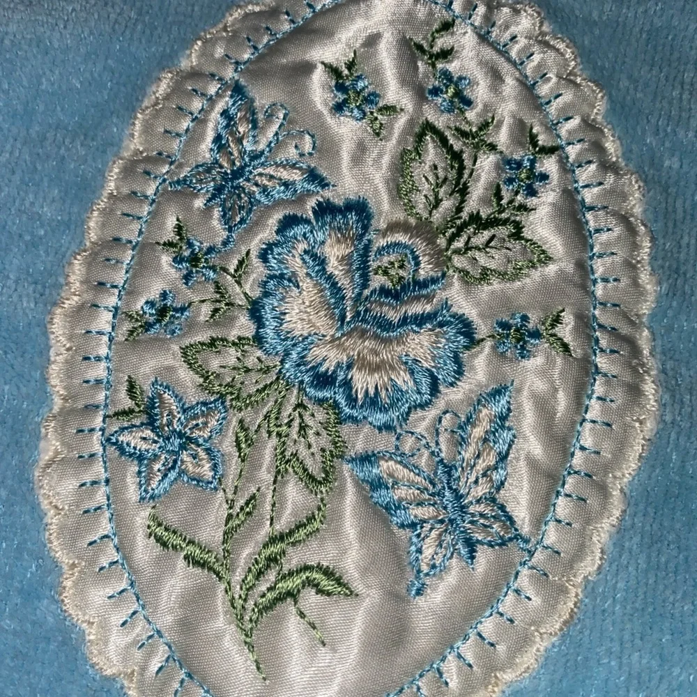 Fieldcrest cotton hand